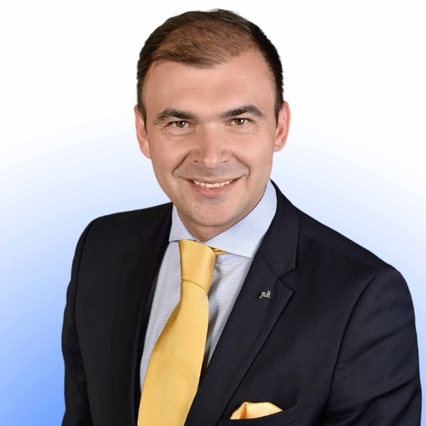 Viziune de primar: Felix Cosmin Borcean, primarul municipiului Caransebeș, județul Caraș-Severin
