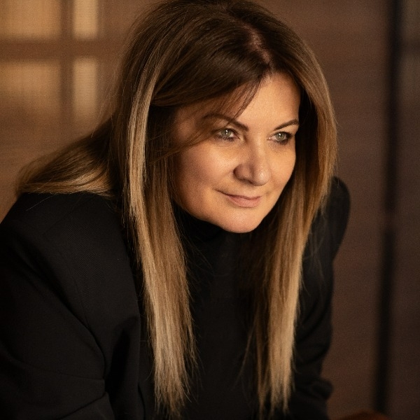 Iașiul pe podiumul Irinei Schrotter