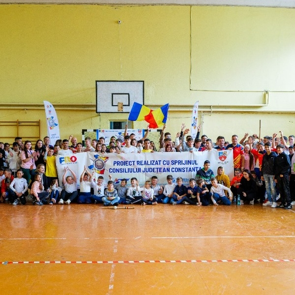 Caravana Redescoperă Oina a pornit la drum în județul Constanța, în cadrul unui proiect realizat de Federația Română de Oină cu sprijinul Consiliul Județean Constanța