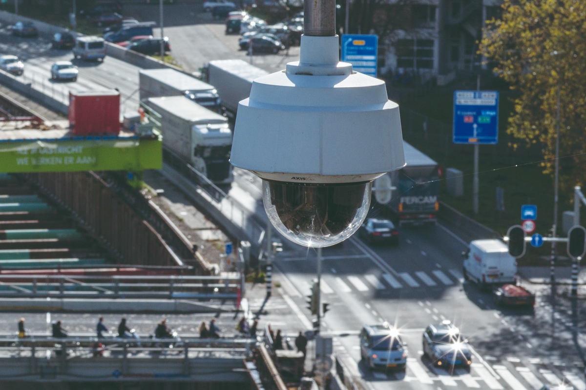 Ce restricții și riscuri, dar și ce avantaje competitive aduce directiva NIS2 în România?