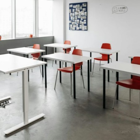 Educația viitorului începe cu spații sigure, liniștite și prietenoase. Soluții complete Menatwork pentru infrastructura școlară modernă