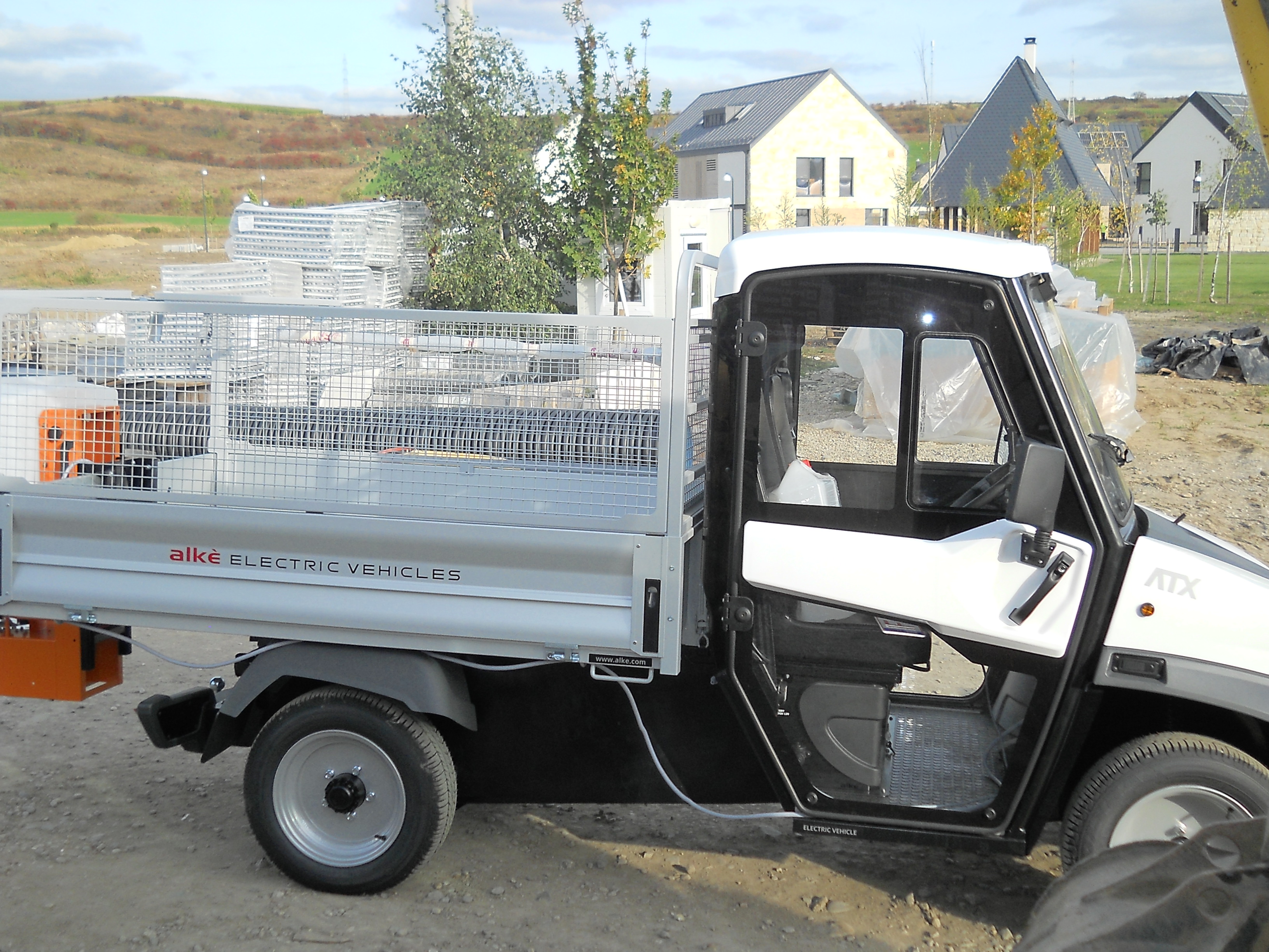 Camioneta 100 % electrică ALKE ATX330E livrată la Colina Nouă la început de octombrie 2021