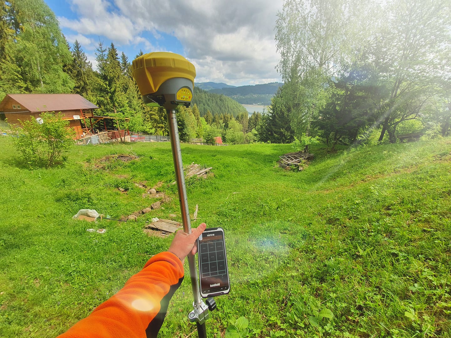 PLANYX oferă servicii profesionale de CADASTRU și TOPOGRAFIE primăriilor din România