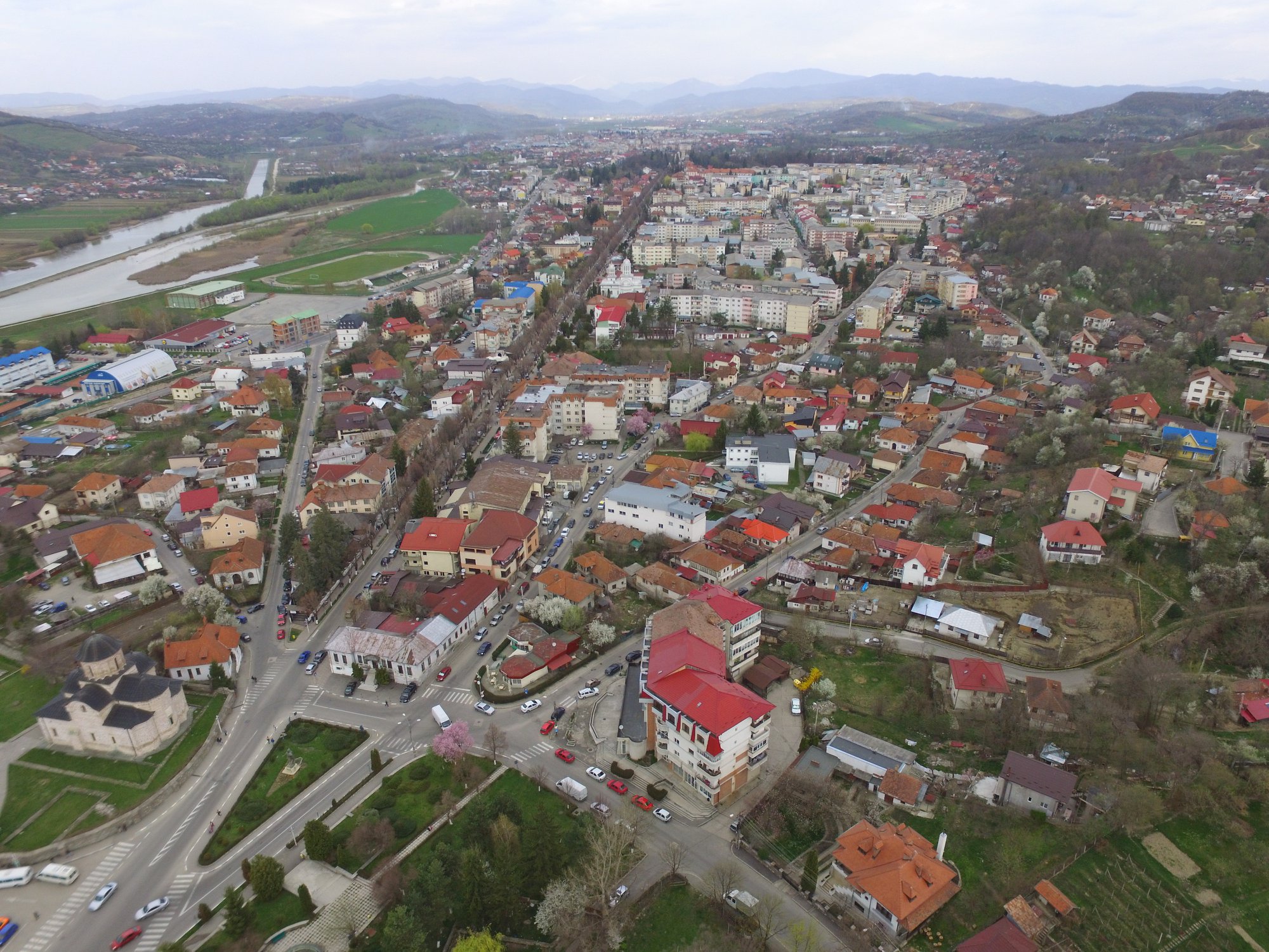 PRIMĂRIA CURTEA DE ARGEŞ
