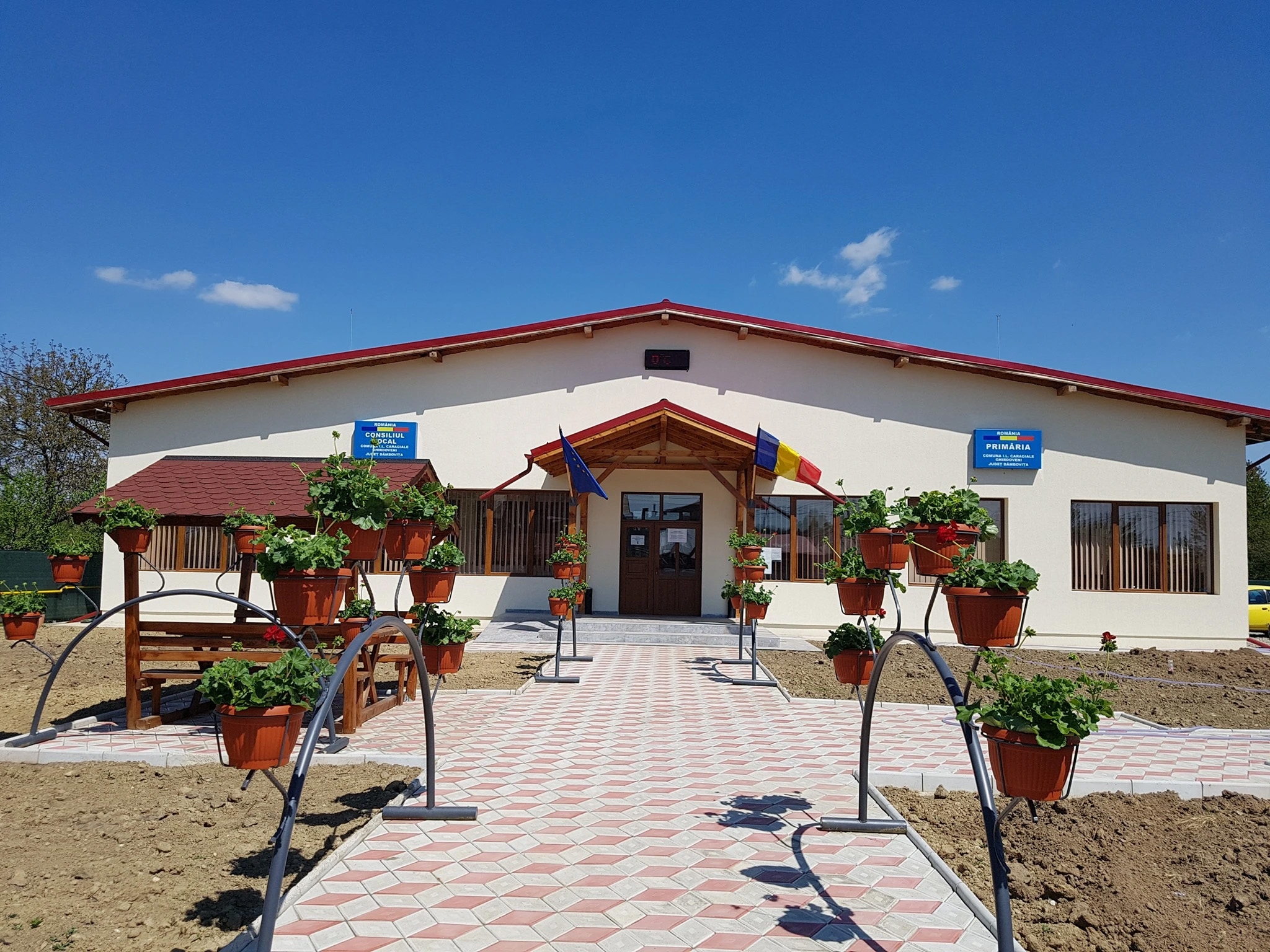 PRIMĂRIA ION LUCA CARAGIALE