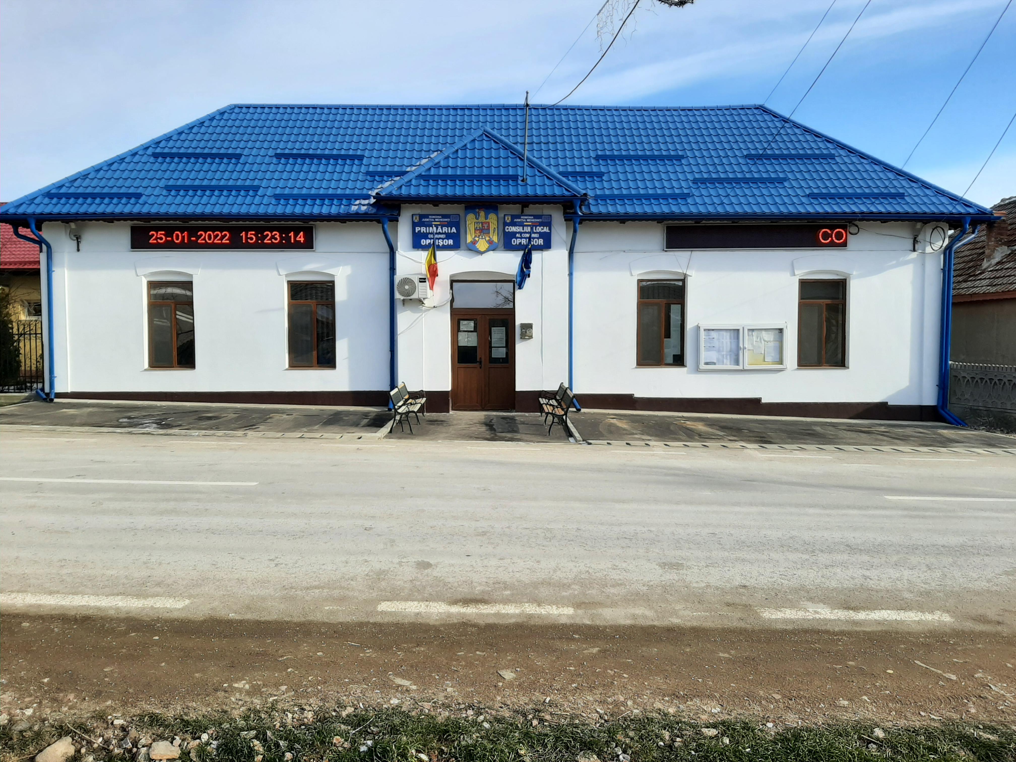 PRIMĂRIA OPRIŞOR