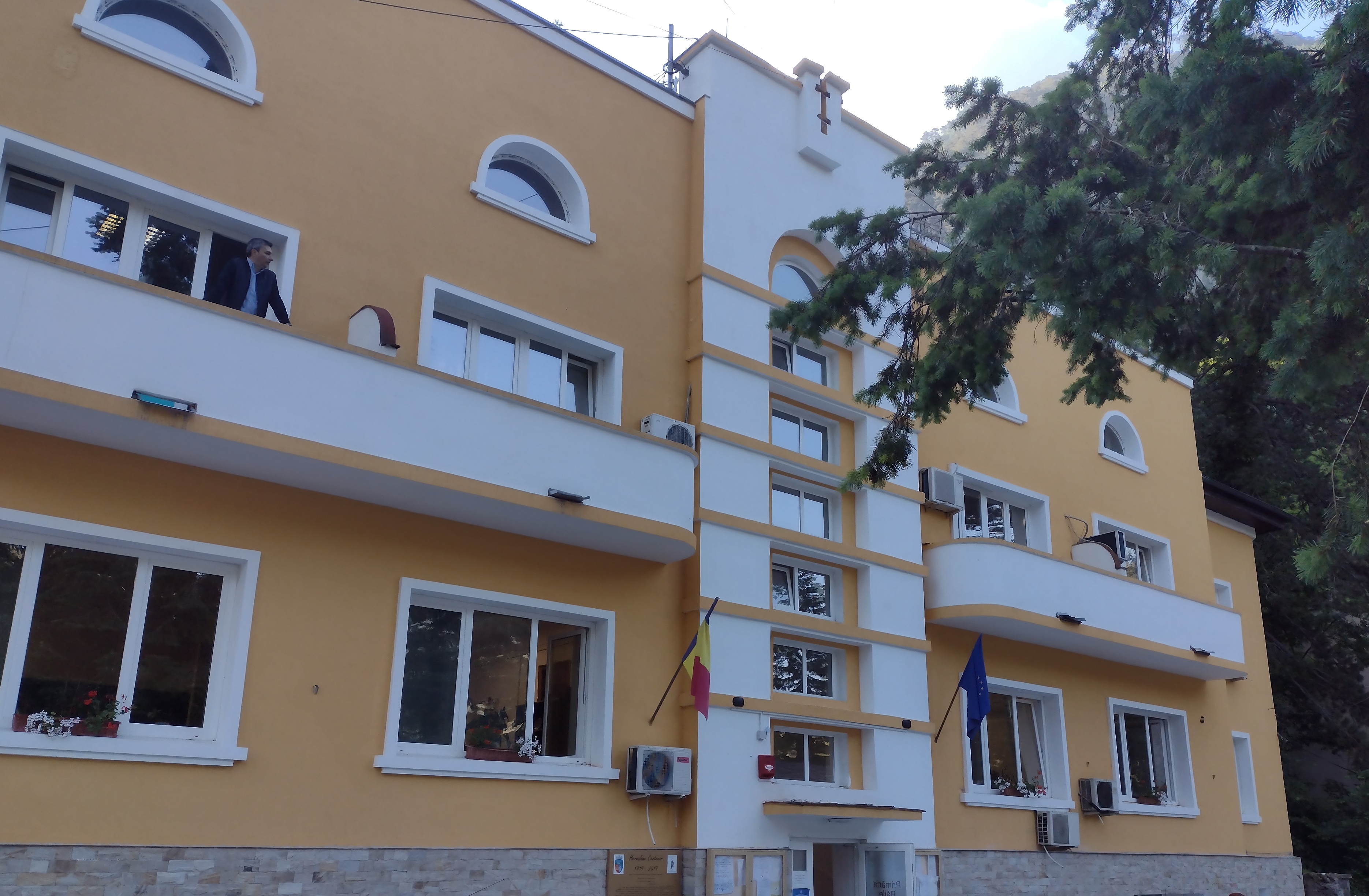 PRIMĂRIA BĂILE HERCULANE