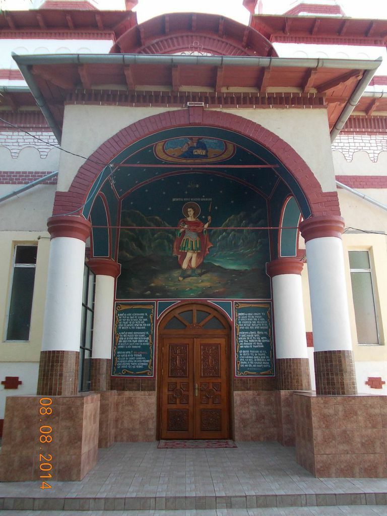 Intrarea în Mănăstirea Radu Negru