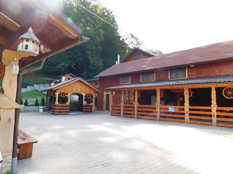 Pensiunea Sequoia Săcuieu