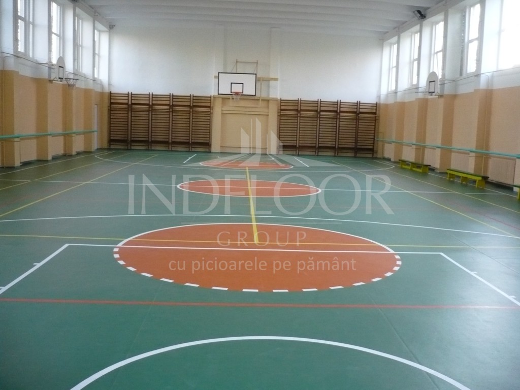 7w2bu_echipa montaj pvc.jpg