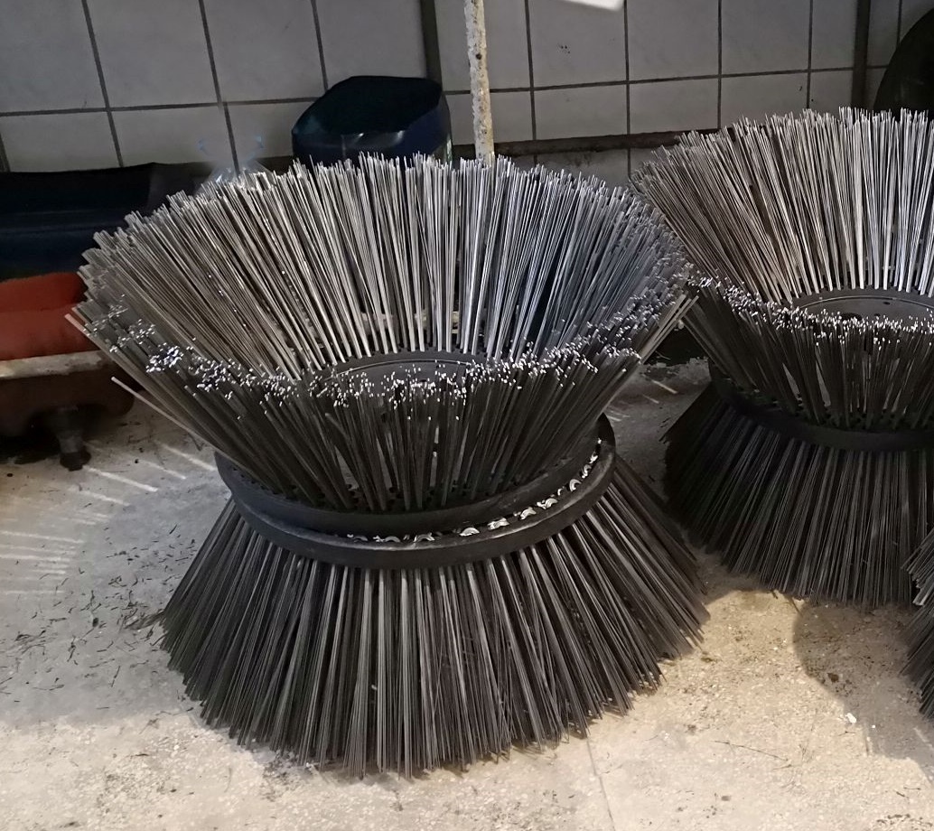 BUCHER cu lamele.jpg