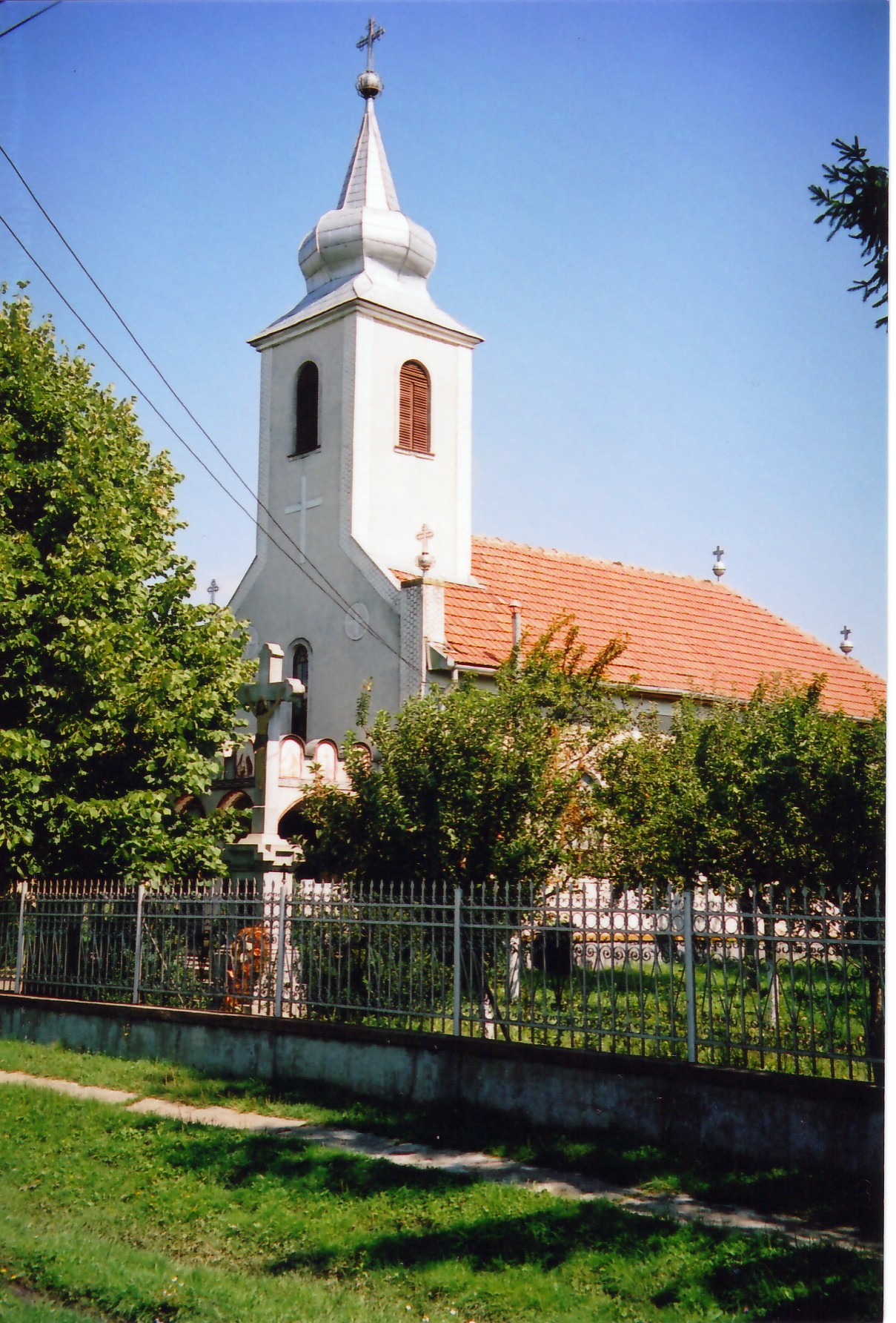 Biserica Ortodoxa din Paulian.jpg