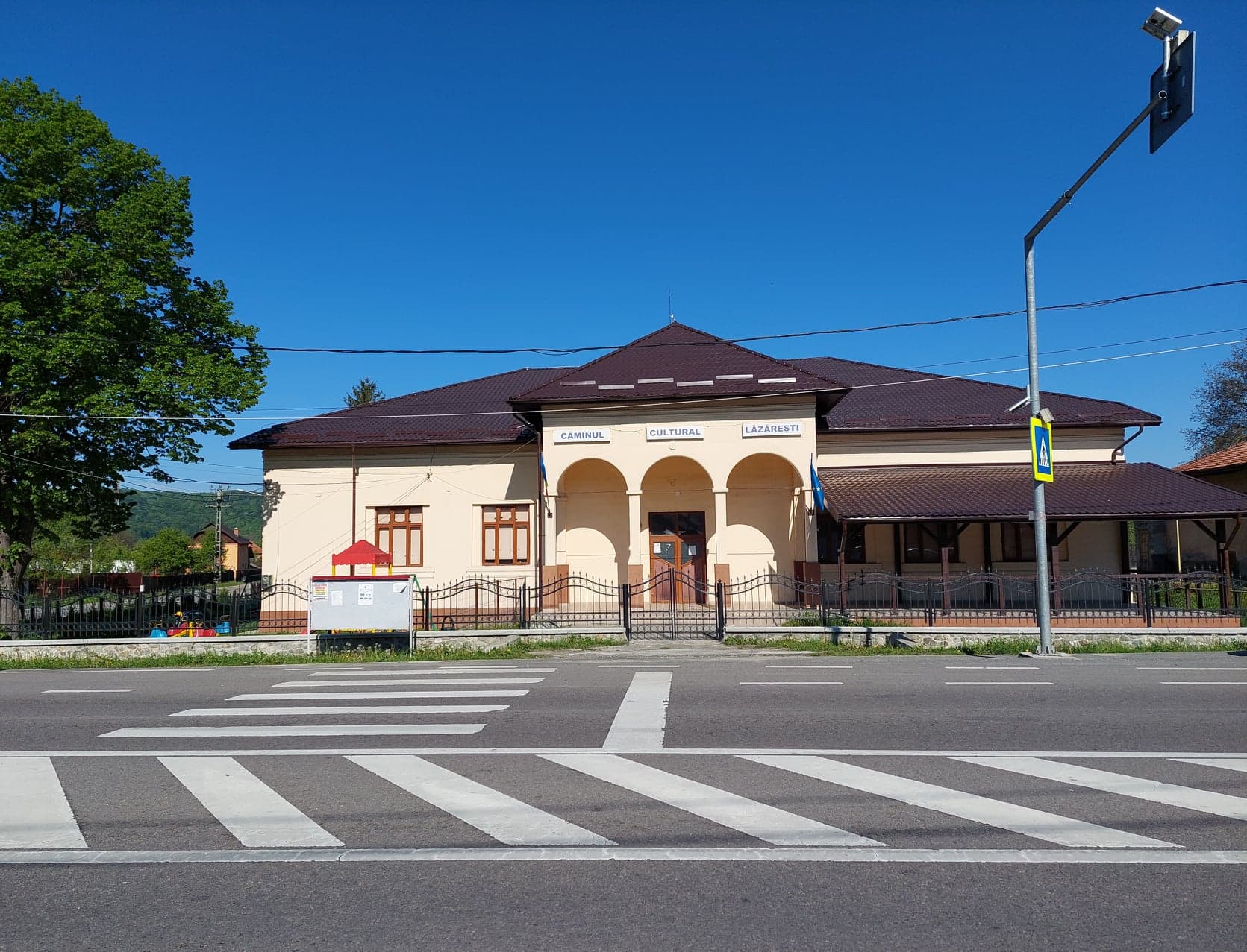 CaminulCulturalLazaresti-schitugolesti.jpg