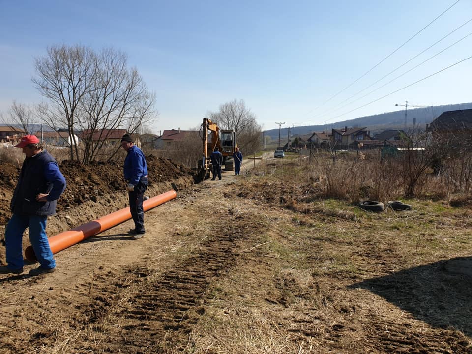 Canalizare Livezeni 3.jpg