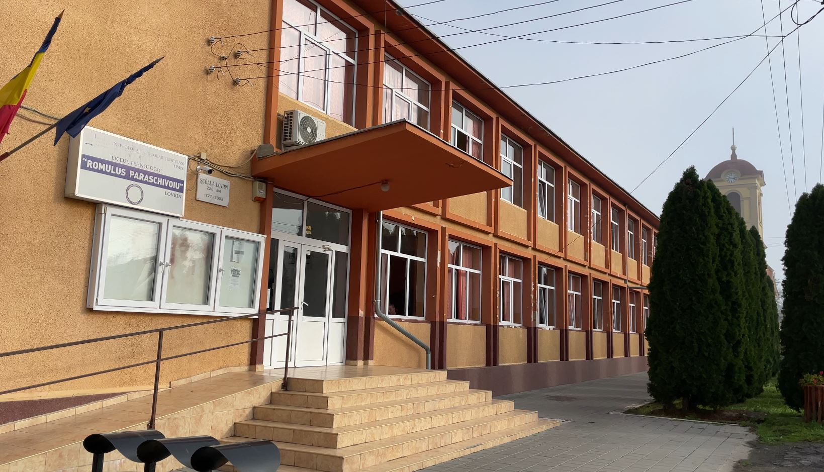 Liceul2.jpg
