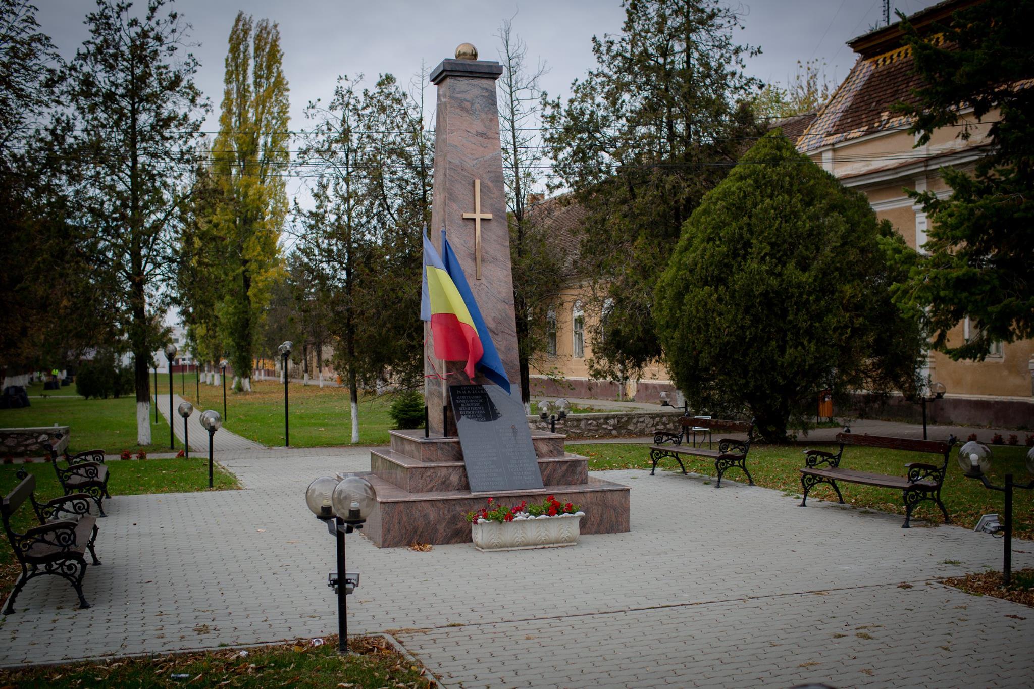 Monumentule roilor Pâncota.jpg