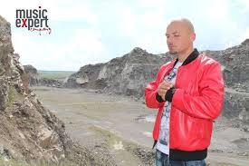 PUIA “STRIGĂ”!!!   Filmare pe stancile Dealului Iacobdeal.jpg