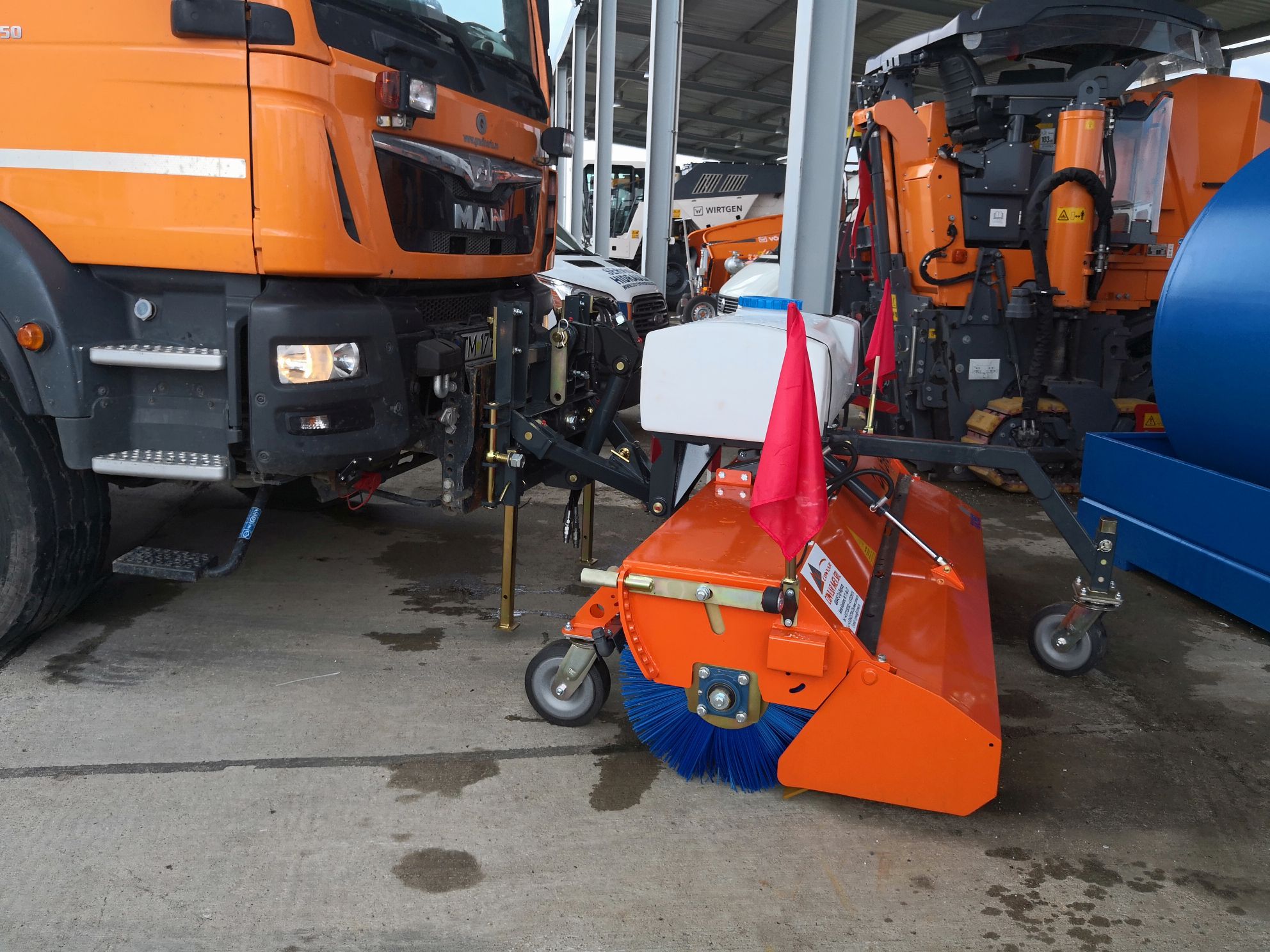 Perie PLUS cu accesorii Timisoara.jpg