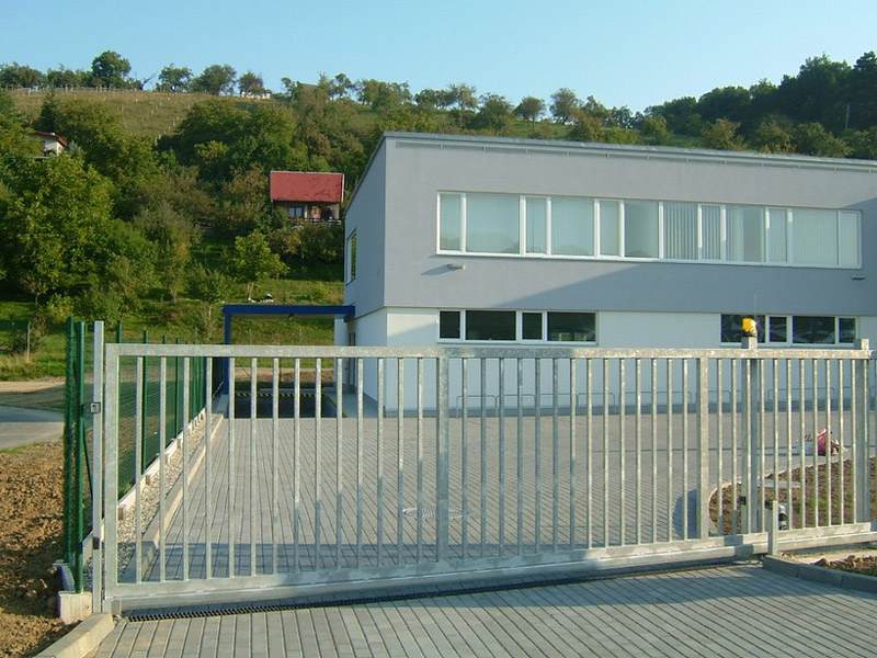 Poarta culisanta autoportanta 219.jpg