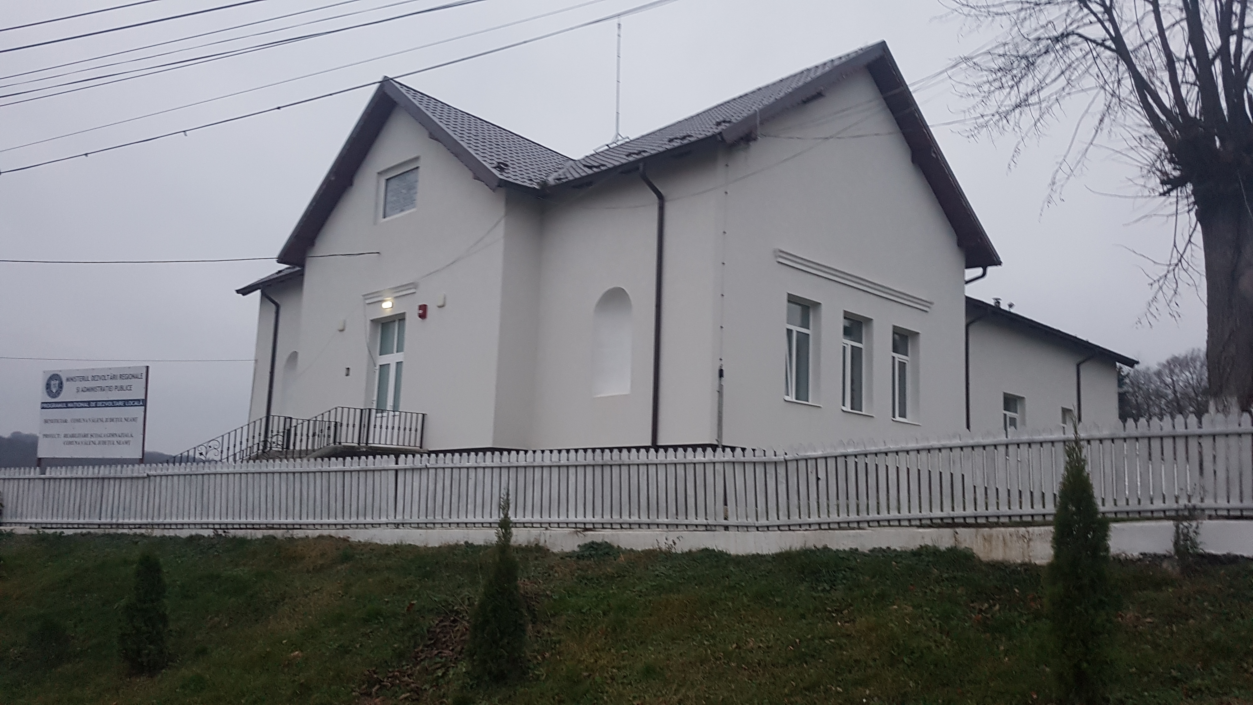 Primaria Valeni 5.jpg