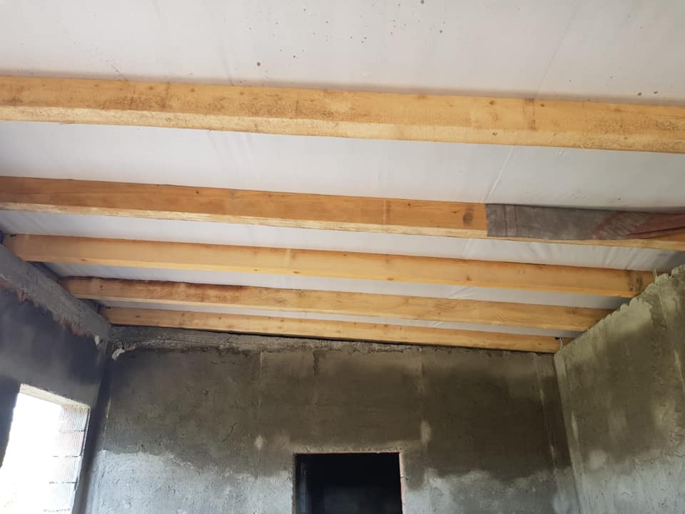 Renovare vestiar sportiv Livezeni 9.jpg