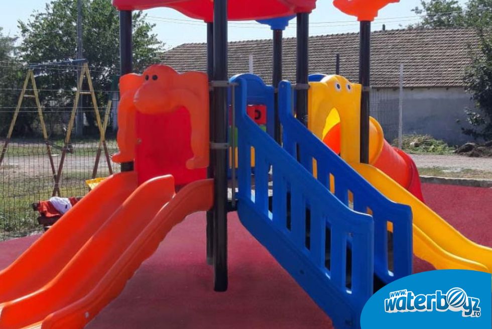 amenajare-loc-de-joaca-exterior-primaria-fantanele-constanta-6.jpg