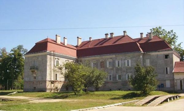 Castelul baroc Bethlen