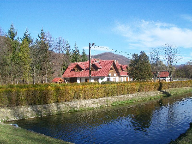 Păstrăvăria Lunca Bîscii