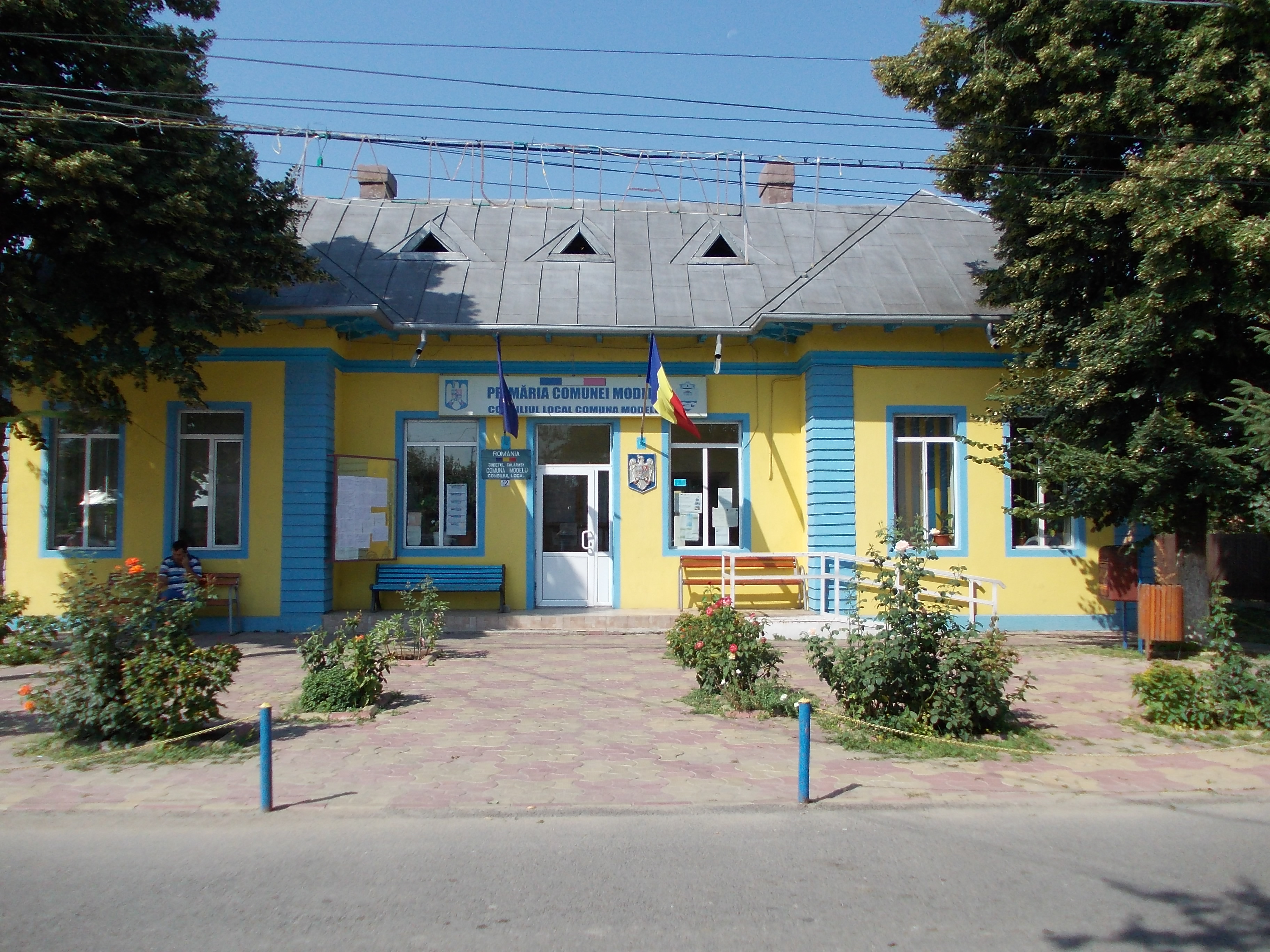 Primăria comunei Modelu