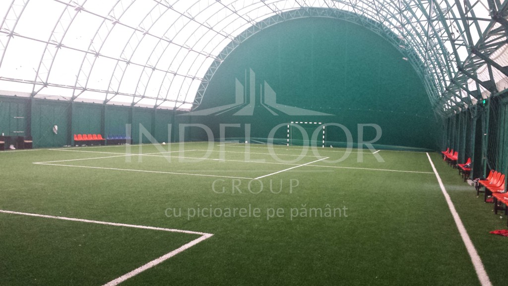 uzwgc_gazon indoor.jpg