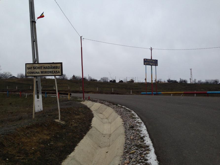 Modernizare drum comunal DC 49 Schit Hadâmbu-Urşiţa-Mironeasa și achiziționare utilaje și echipamente pentru servicii publice.