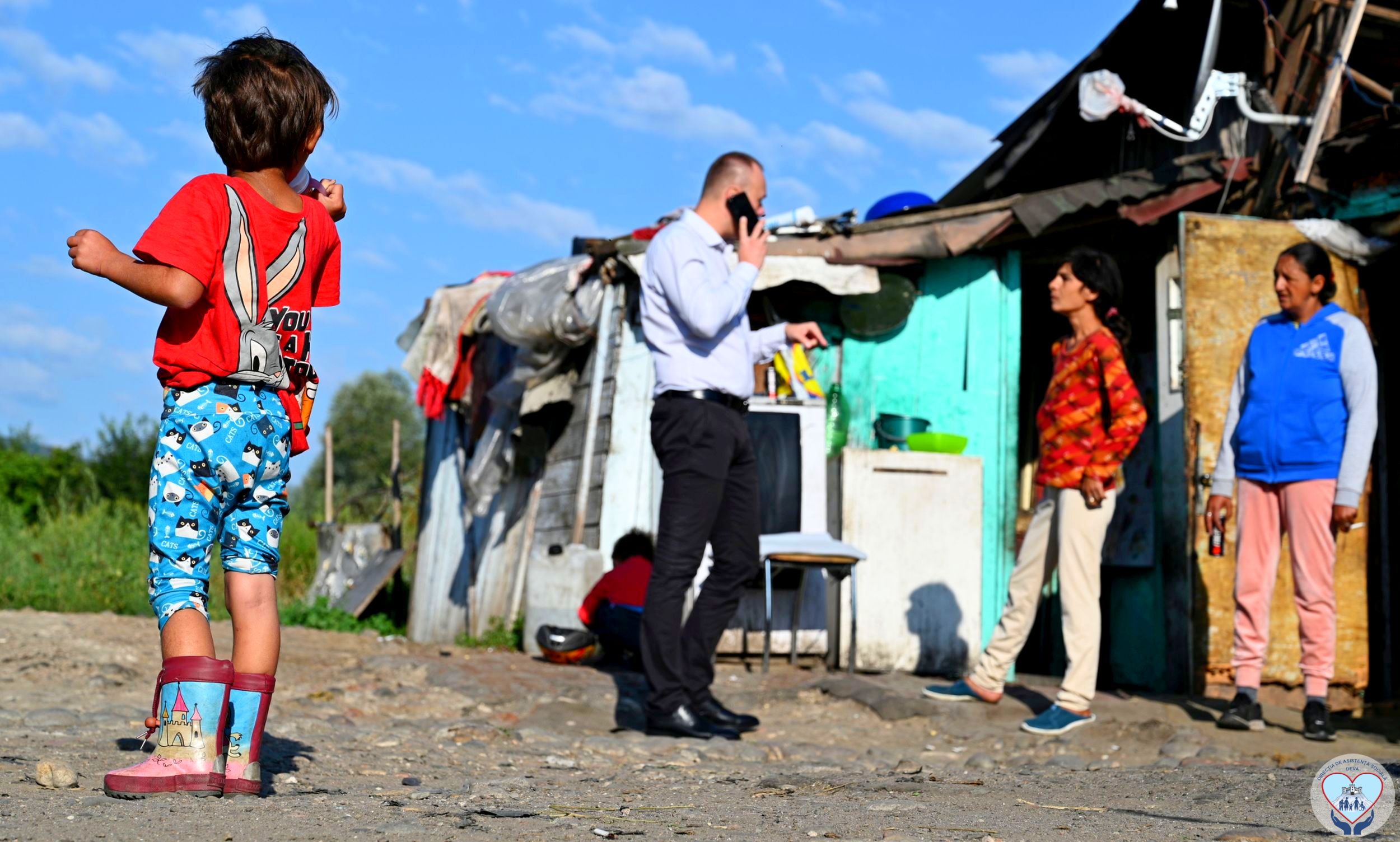 A început școala! Câți copii romi se întorc la cursuri