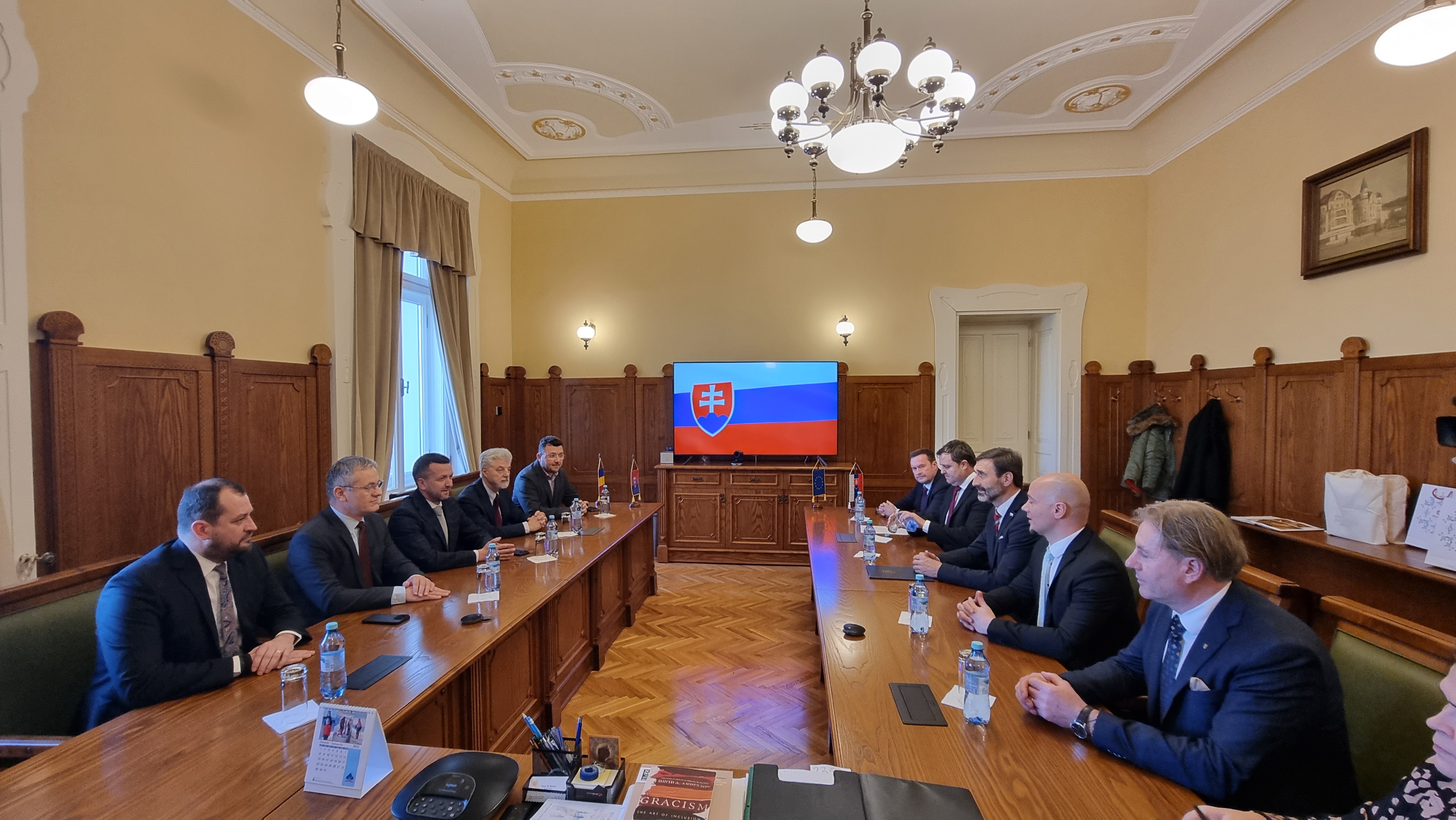 Primarul Florin Birta a primit vizita ministrului de Externe al Slovaciei, Juraj  Blanár