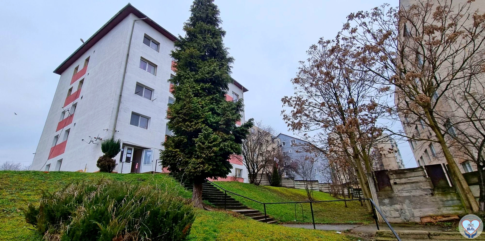 INVESTIȚIE. Se lucrează la sistem de încălzire pentru imobilul social de pe Aleea Streiului