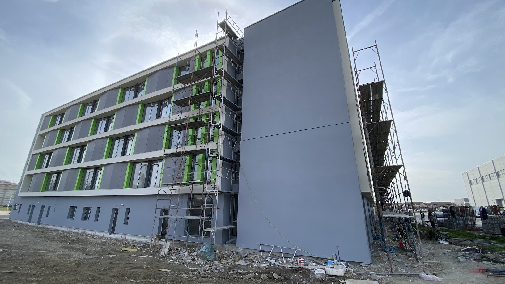 Odată cu începerea anului universitar, studenții se vor bucura  de două noi cămine studențești