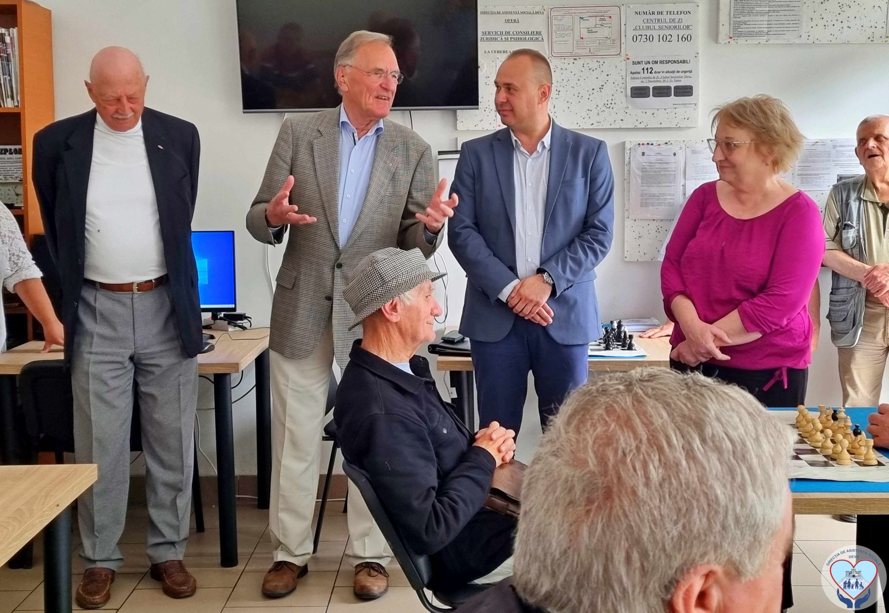 Un fizician și un logistician din Bremen îi conectează pe seniorii Devei cu prietenii și cu familia