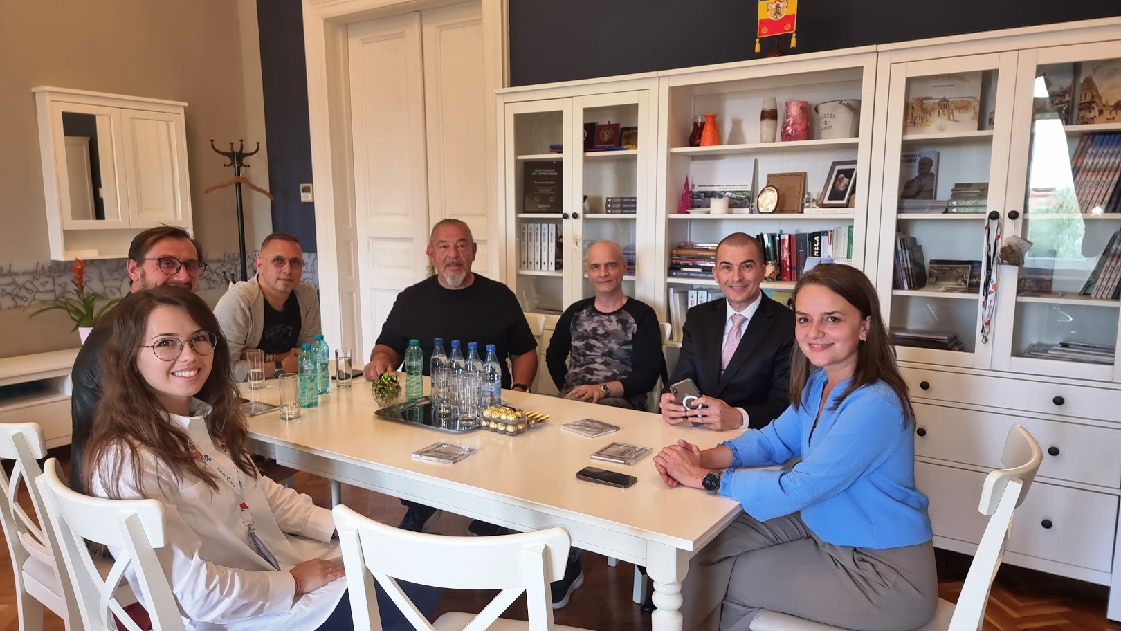 Viceprimarul Antonia Nica a primit vizita cunoscutei formații  Proconsul