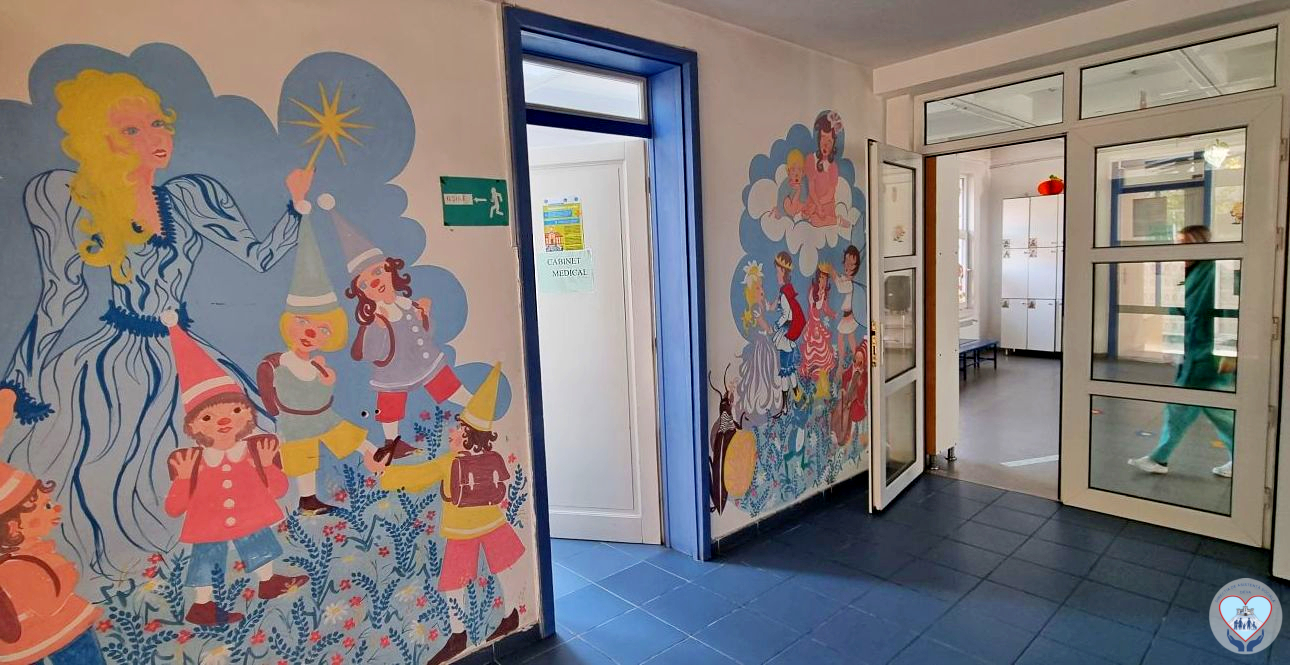 Peste 100.000 de lei de la bugetul local pentru dotarea cabinetelor medicale școlare