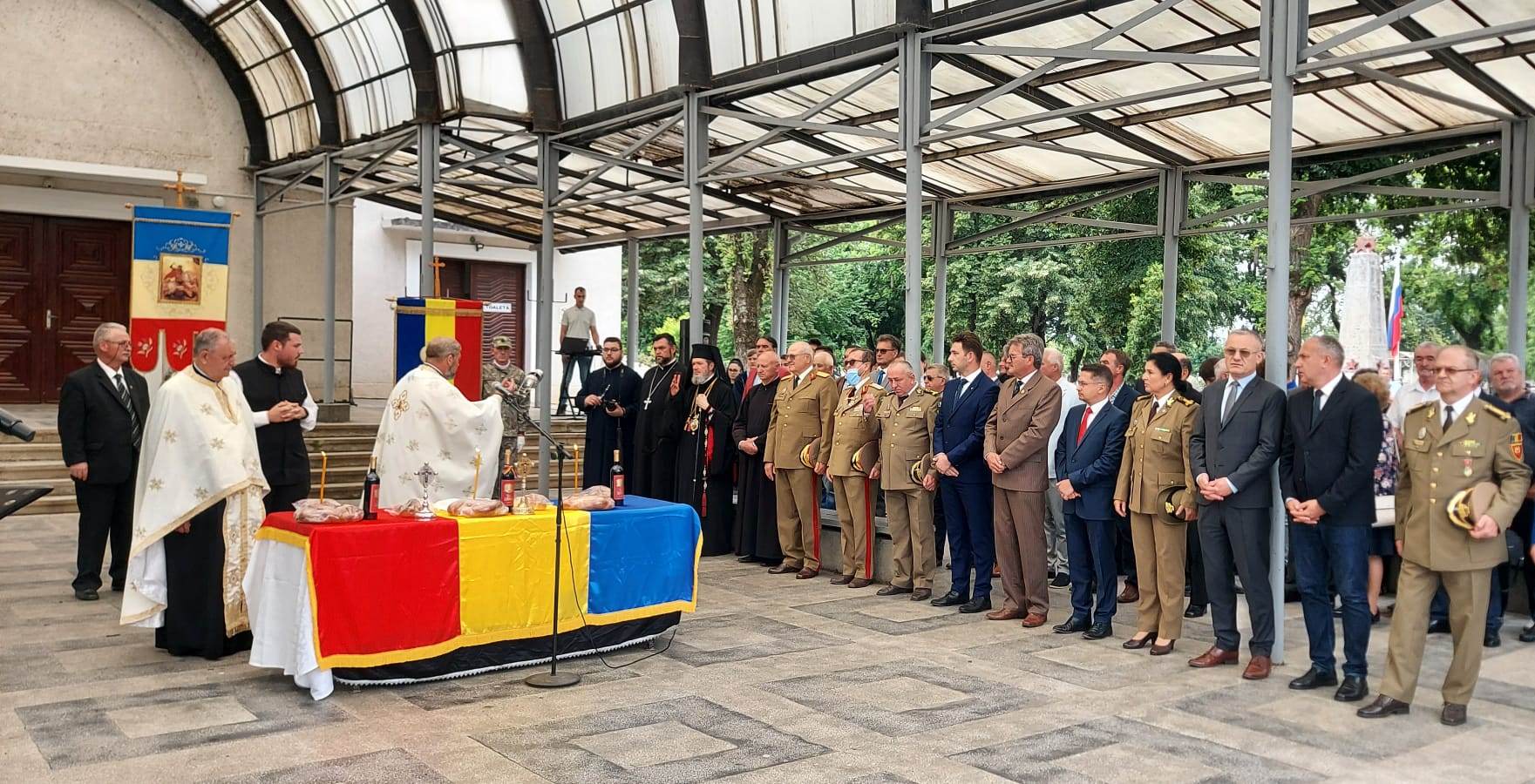 Viceprimarul Marcel Dragoș a depus coroane de flori la  monumentele eroilor