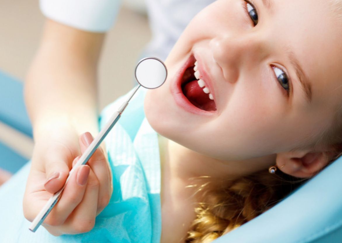 Materiale stomatologice de peste 9.000 de lei pentru cabinetele școlare de medicină dentară