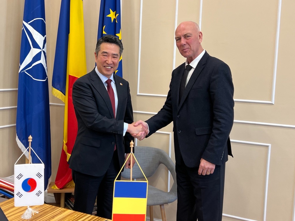 Excelenţa Sa domnul Rim Kap-soo, Ambasadorul Republicii Coreea în România