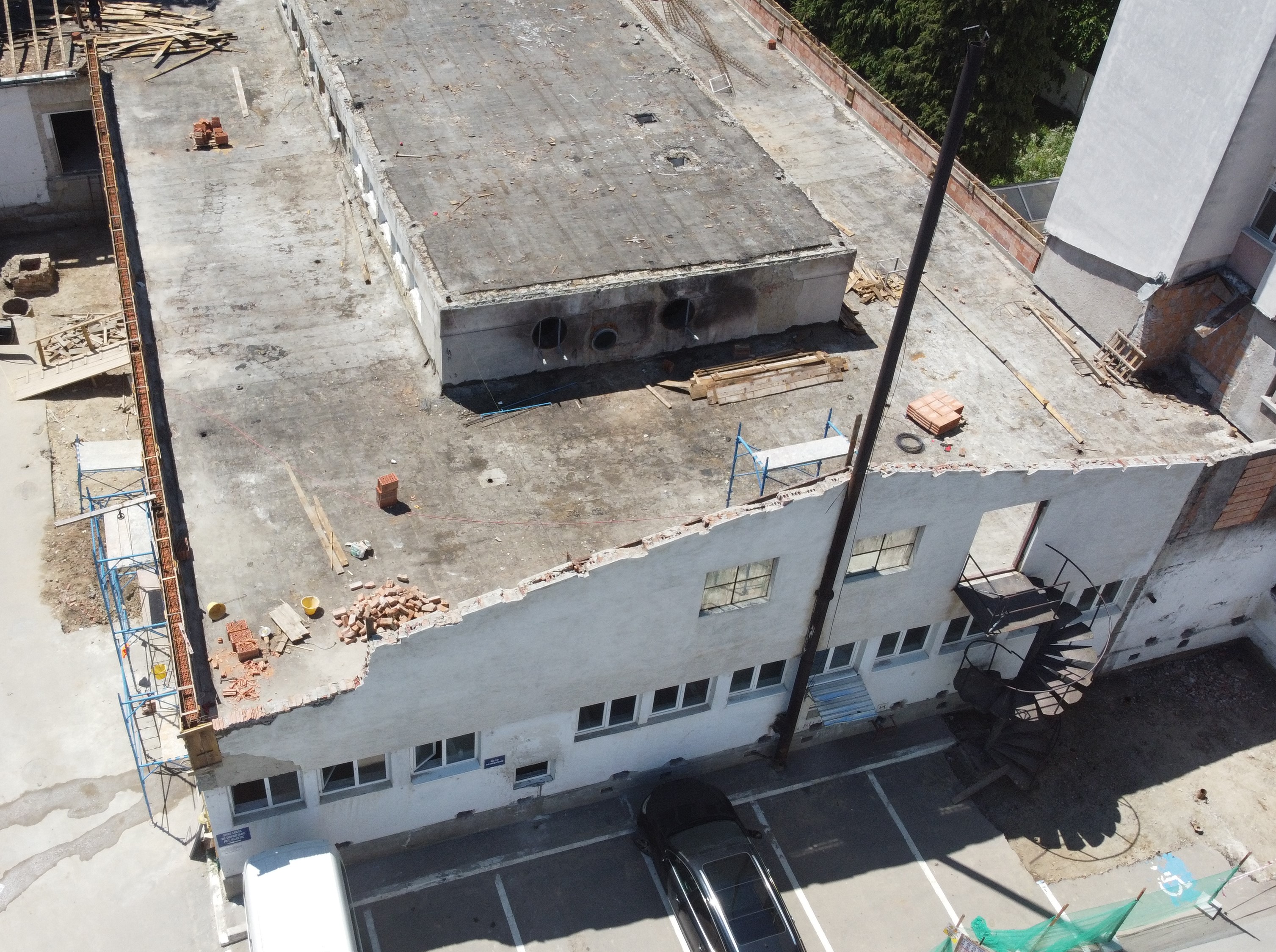 Lucrările de reabilitarea a Blocului alimentar de la Spitalul  Județean avansează în ritm accelerat