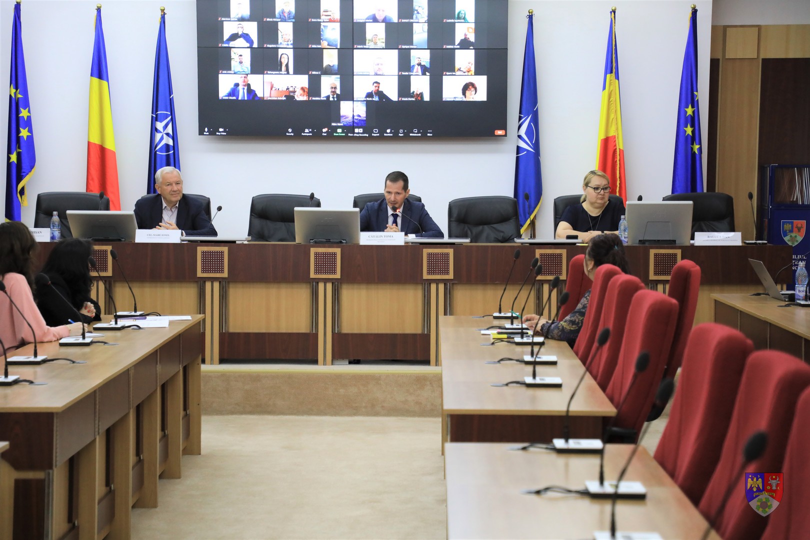 Finanțări nerambursabile de la Consiliul Județean pentru 15 proiecte dedicate  tinerilor, derulate de ONG-uri din Vrancea