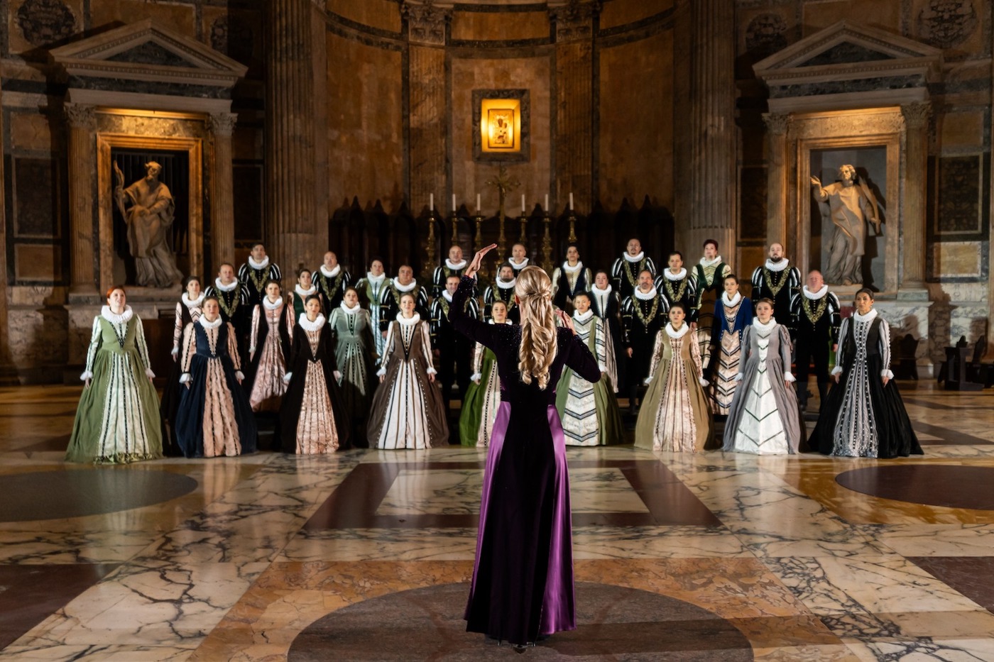 Corul Madrigal - Succes total la ROMA