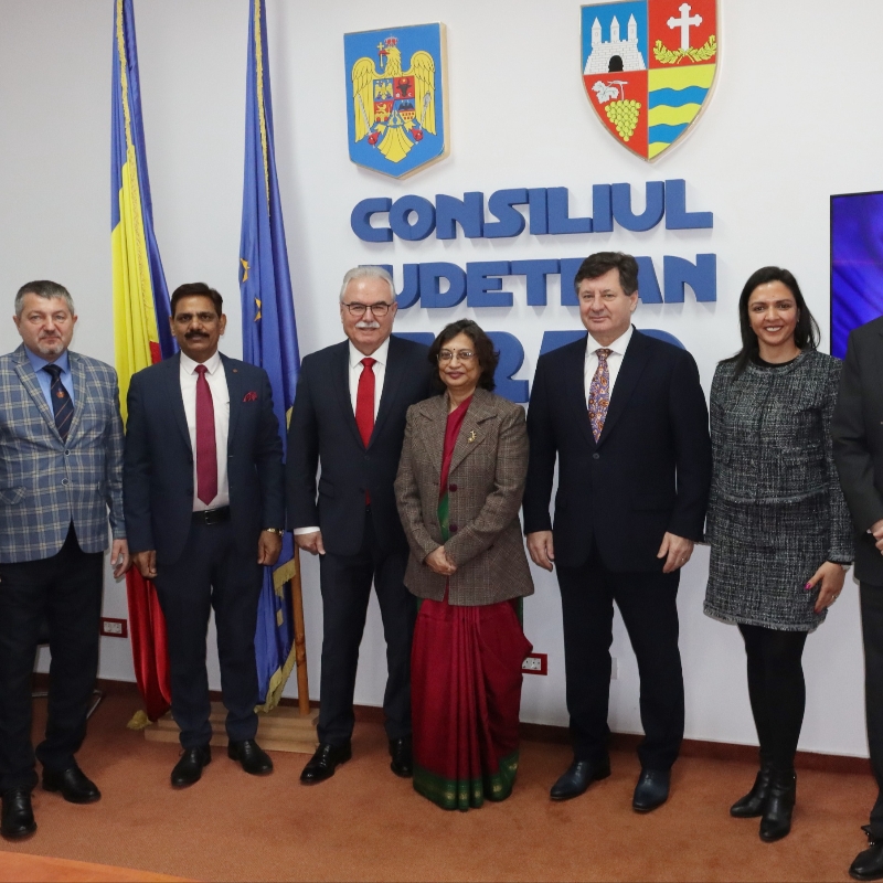 Evenimente culturale comune, după întâlnirea ambasadorului Indiei cu președintele Consiliului Județean Arad