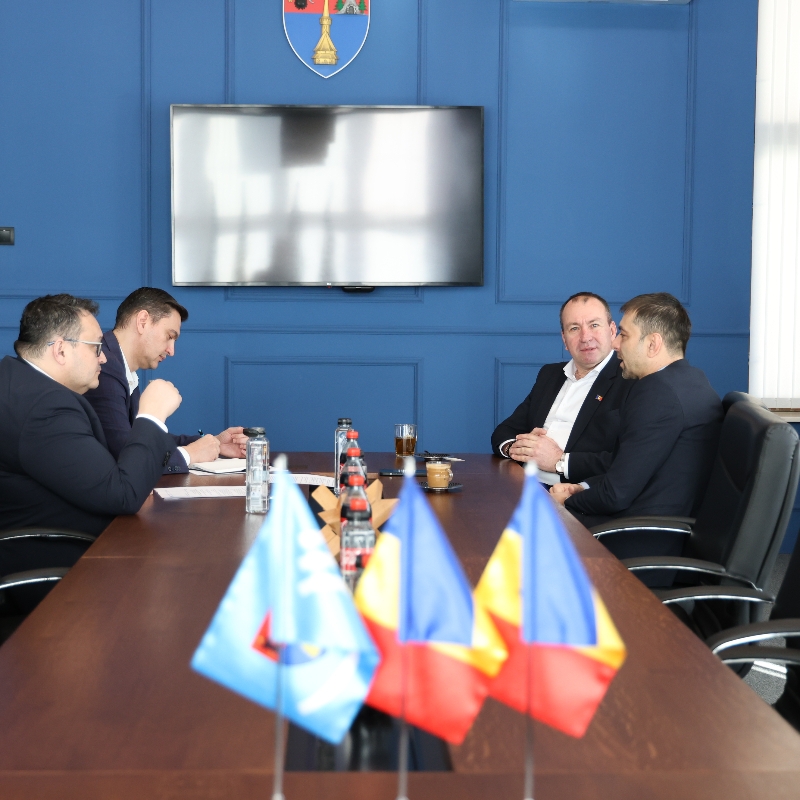 Întâlnire bilaterală între președintele Consiliului Județean Maramureș și  cel al raionului Hîncești