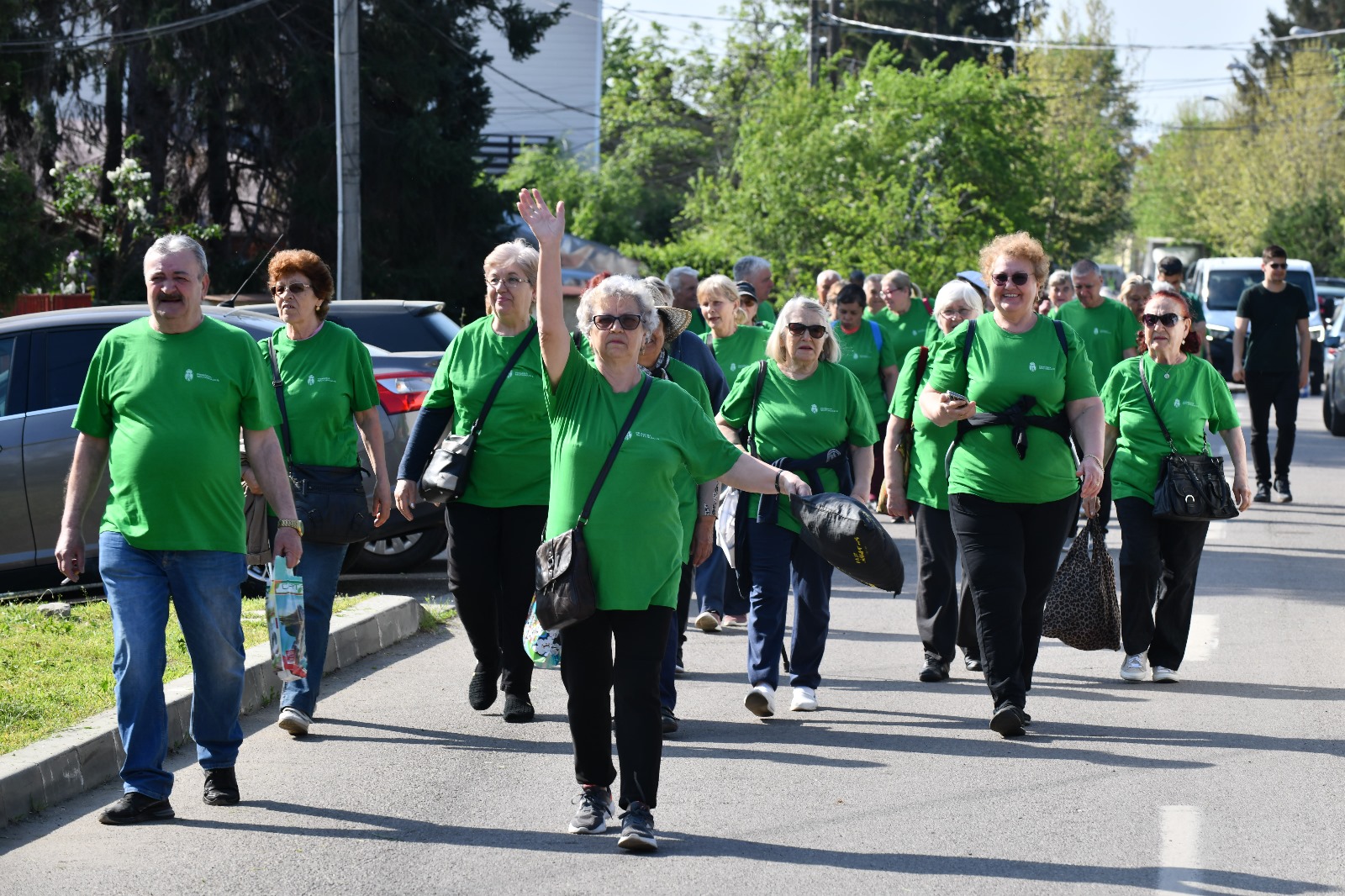 Curățenie în Giulești! 120 de tone de deșeuri, strânse  cu 300 de voluntari