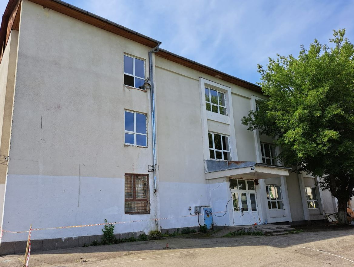 Reabilităm și modernizăm școlile din Deva cu bani europeni!