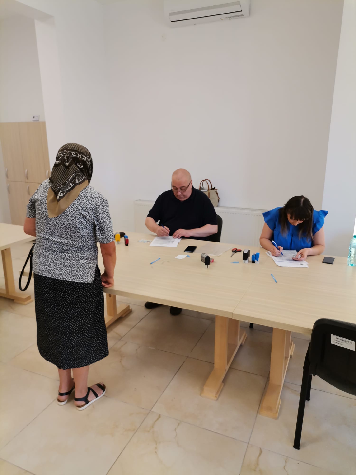 Deplasare cu stația mobilă a Direcției Județene de Evidență a Persoanelor Cluj, la Jucu