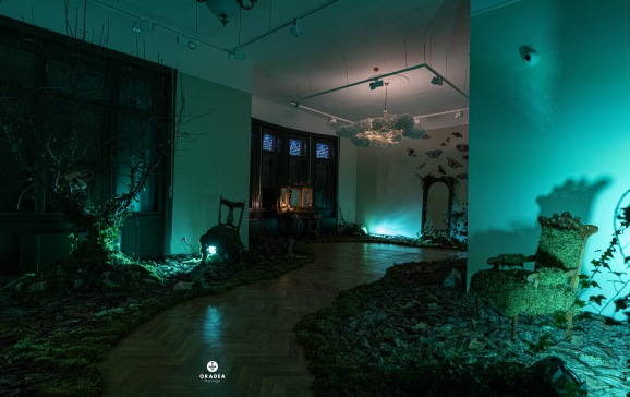 Portal spre Primăvară – Casa Darvas-La Roche